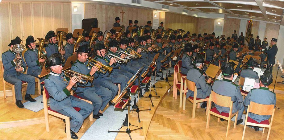 155 otkm nach bild 157 - unterschrift für musikzentrum
