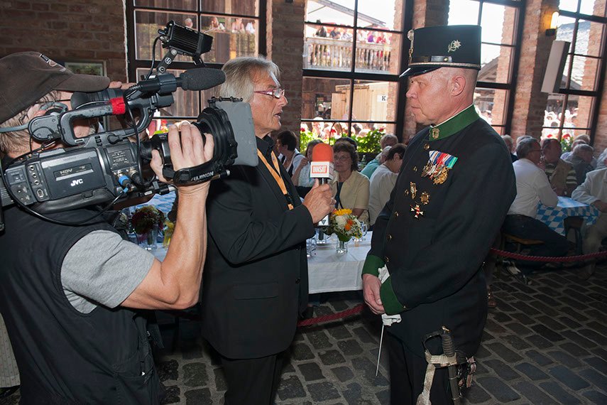 166 fernsehinterview mit ha