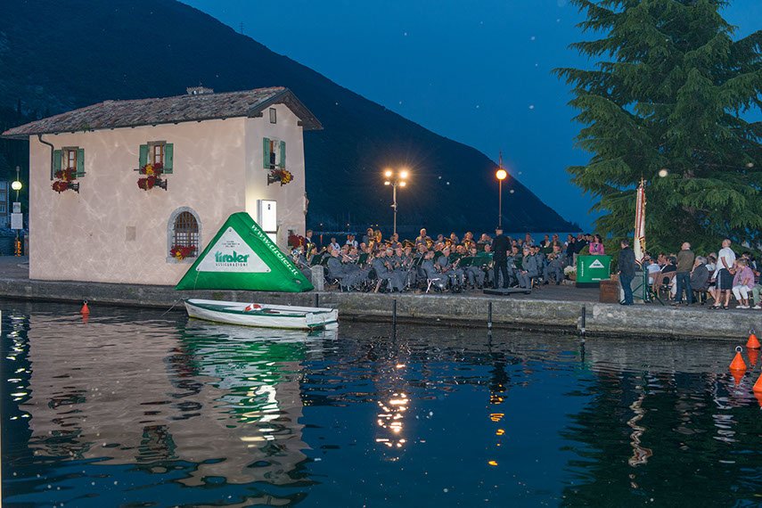 Konzert der Original Tiroler Kaiserjägermusik in Torbole am Gar