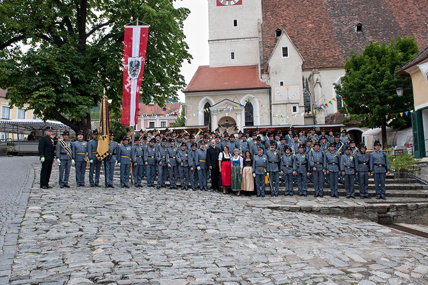 Gruppenfoto der Original Tiroler Kaiserj�germusik 