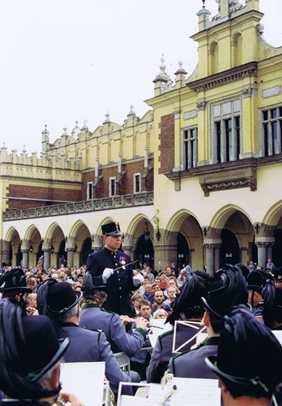 18 krakau-hauptplatz-neben den tuchhallen ii-001