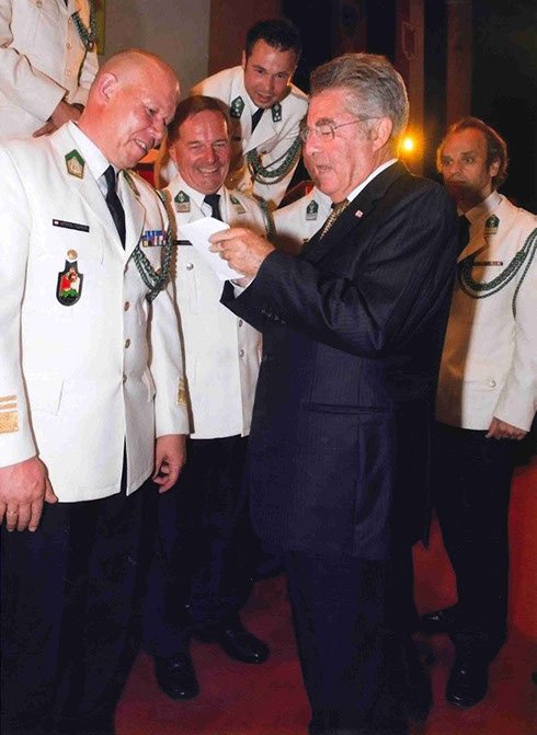 11 apfolterer - bundespräs fischer
