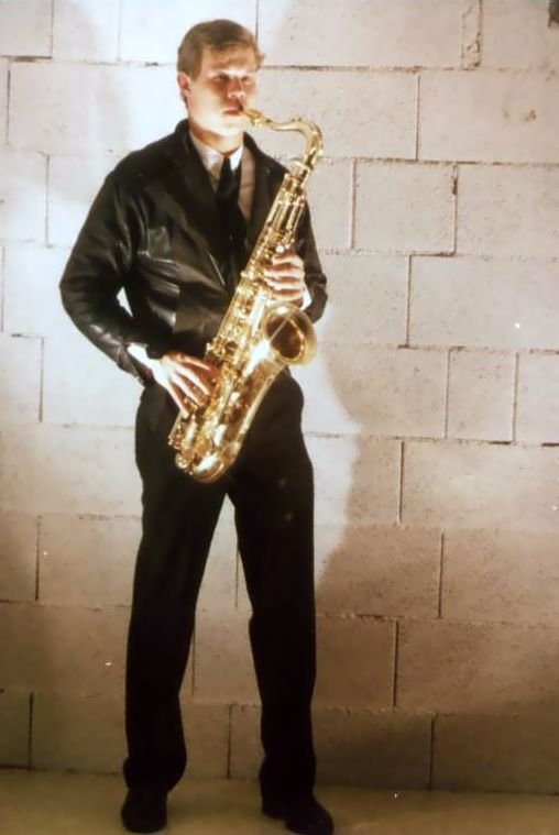 1_hannes apfolterer_mit tenorsaxophon