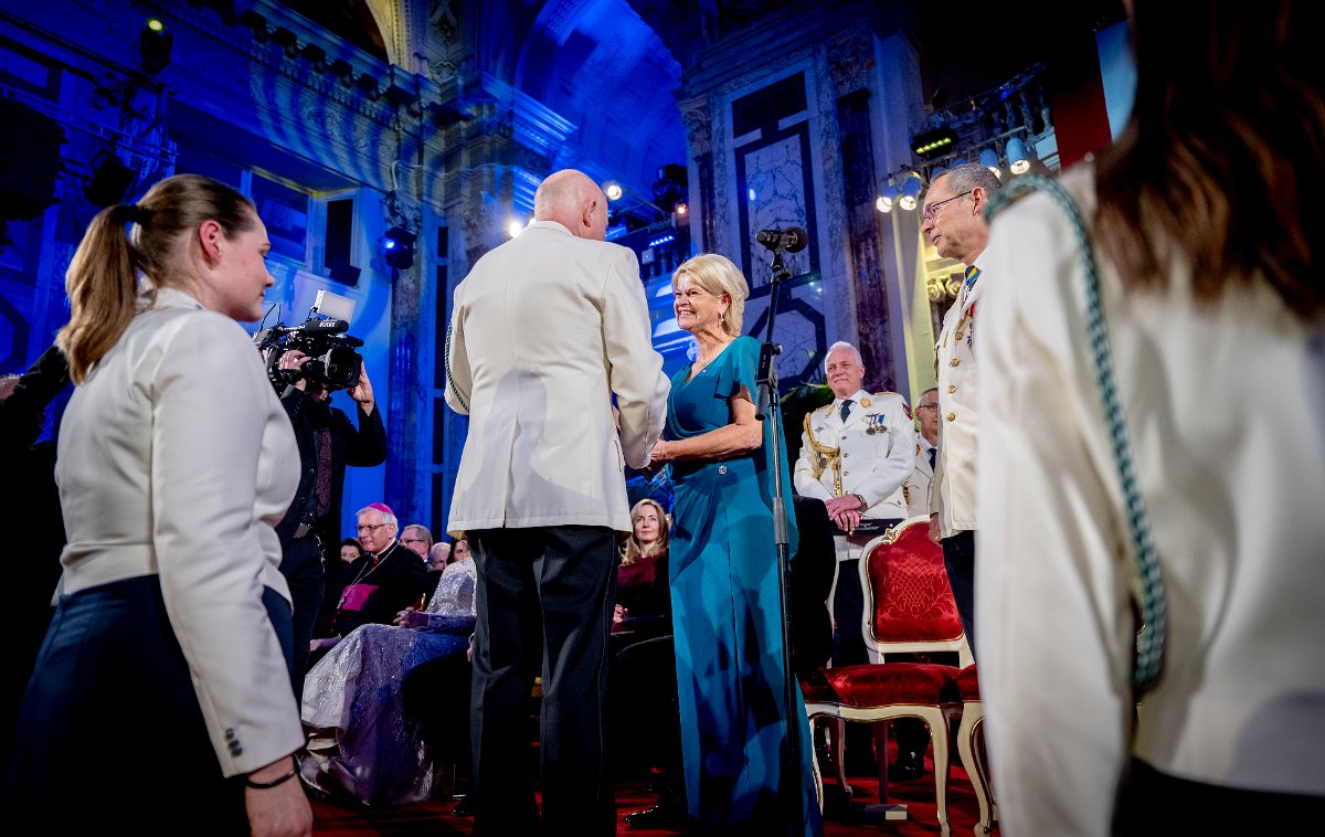 10. _car9606_54275418960_o